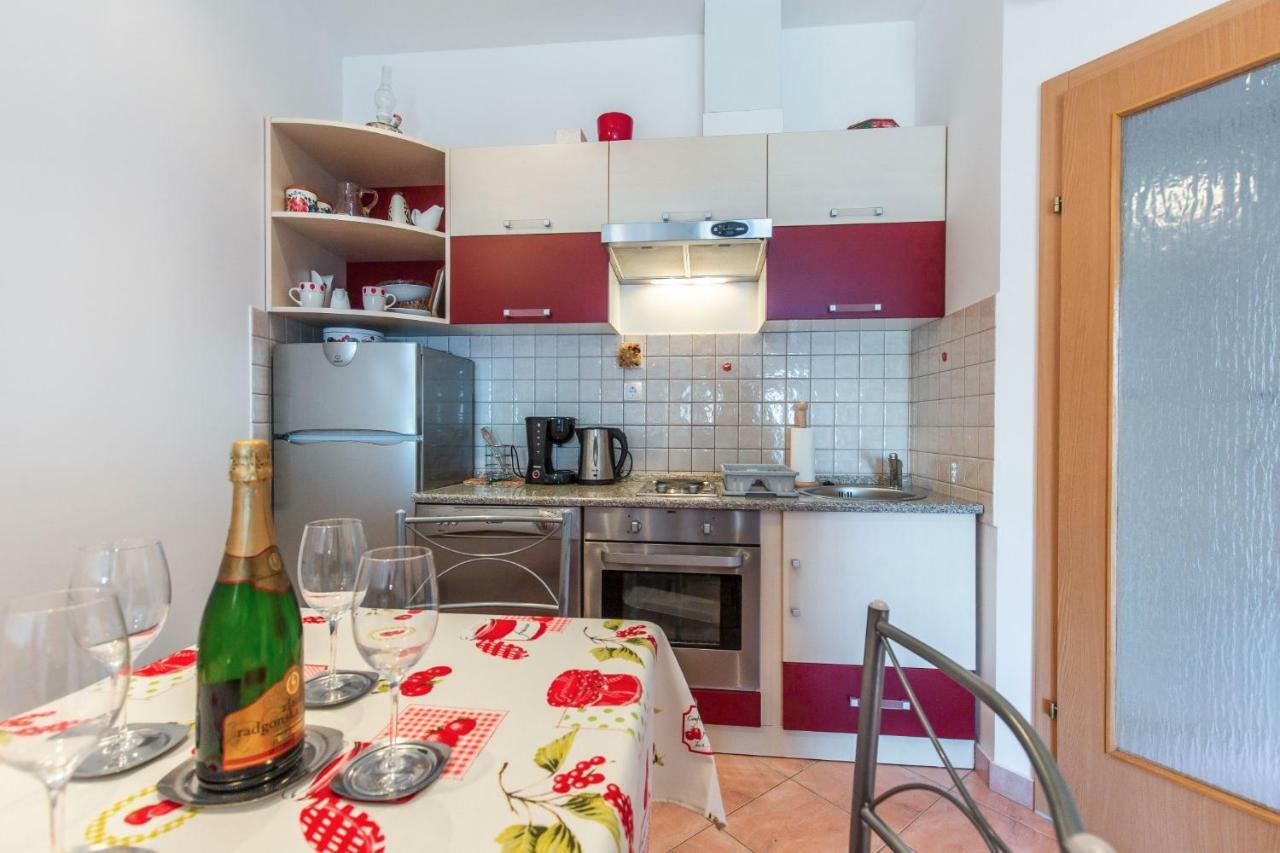 Apartment Jasna With Breathtaking Sea View, Terrace And Free Parking Hreljin Экстерьер фото